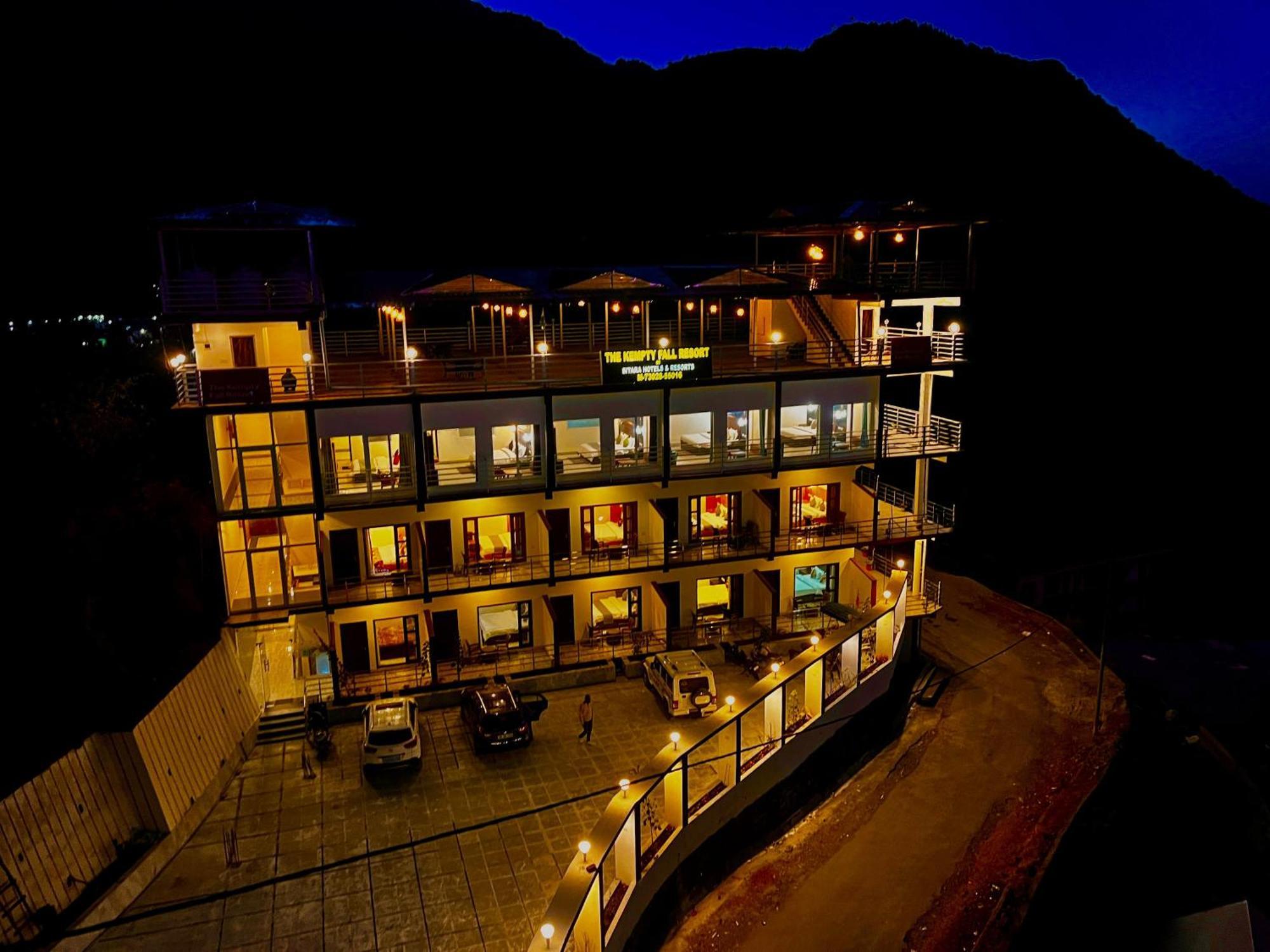 The Kempty Fall Resort, Mussoorie - Lavish & Luxury Stay Exterior foto